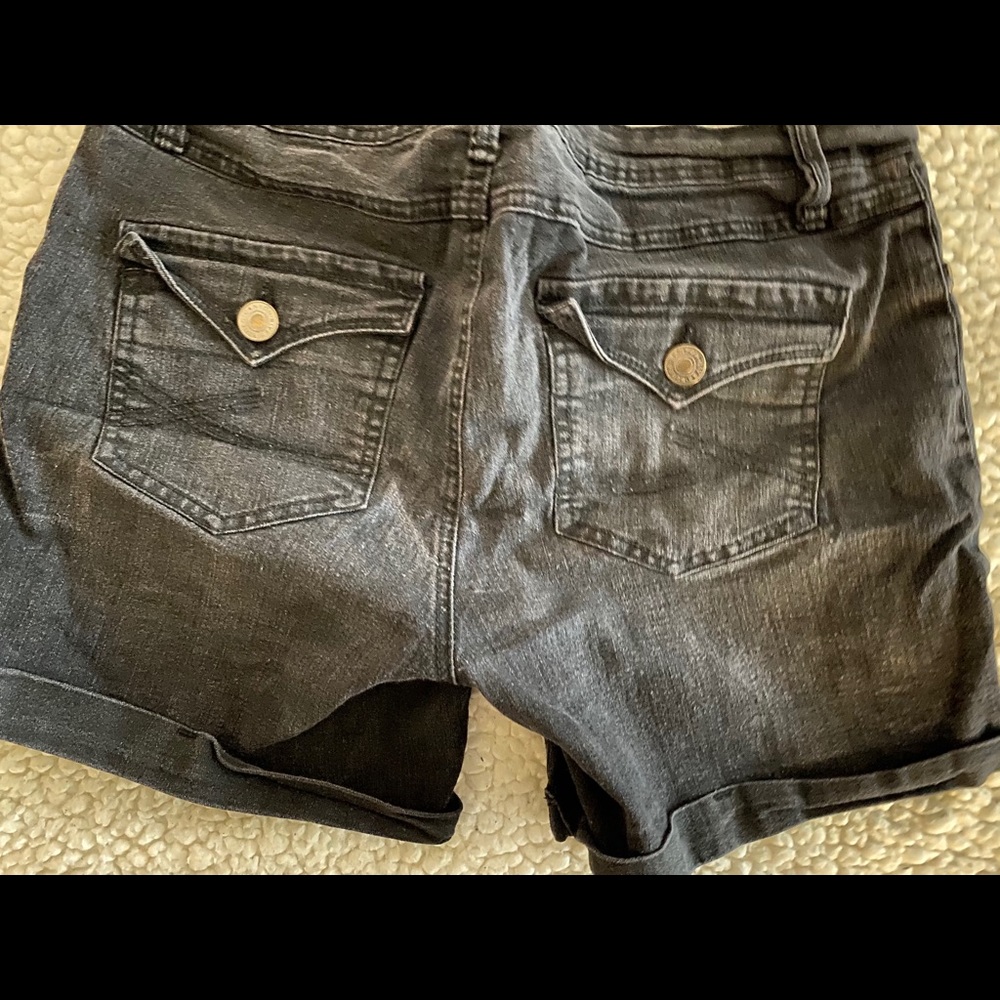 Black jean shorts size 10